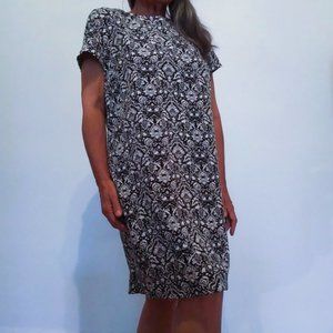 Zara shift dress in B/W pattern - size L